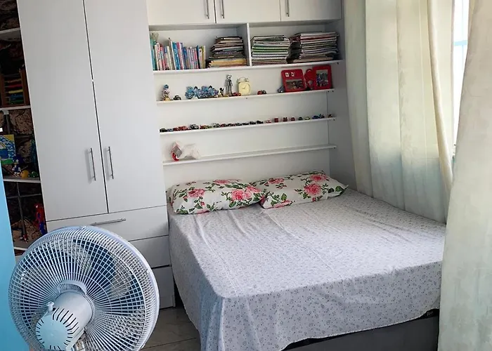 Apartamento No Rio Vermelho - 2 Quartos - 10 Minutos Com Pe Pra Praia